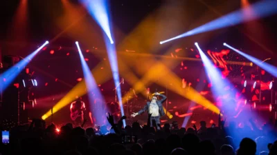 The Tour Experience - Beartooth Band Store